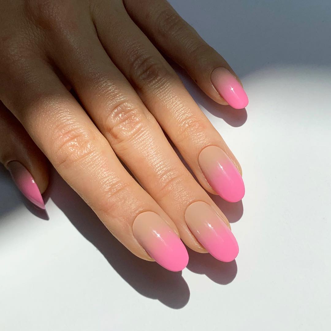 unhas baby color rosa