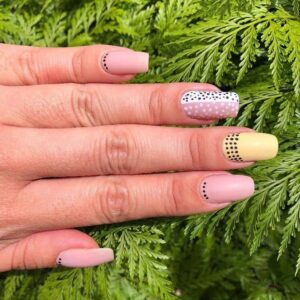 nails art abstract nails dots 1