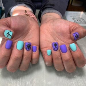 nails art geometric nails azul roxo 1