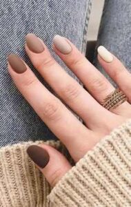 35 Trendy Neutral Nail Designs compressed