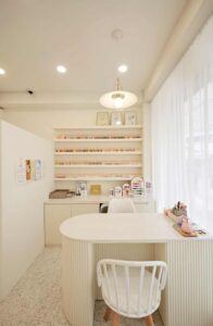 Sala de manicure decorada e simples