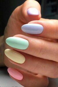 Unhas cor pastel 