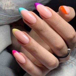 Unhas coloridas 